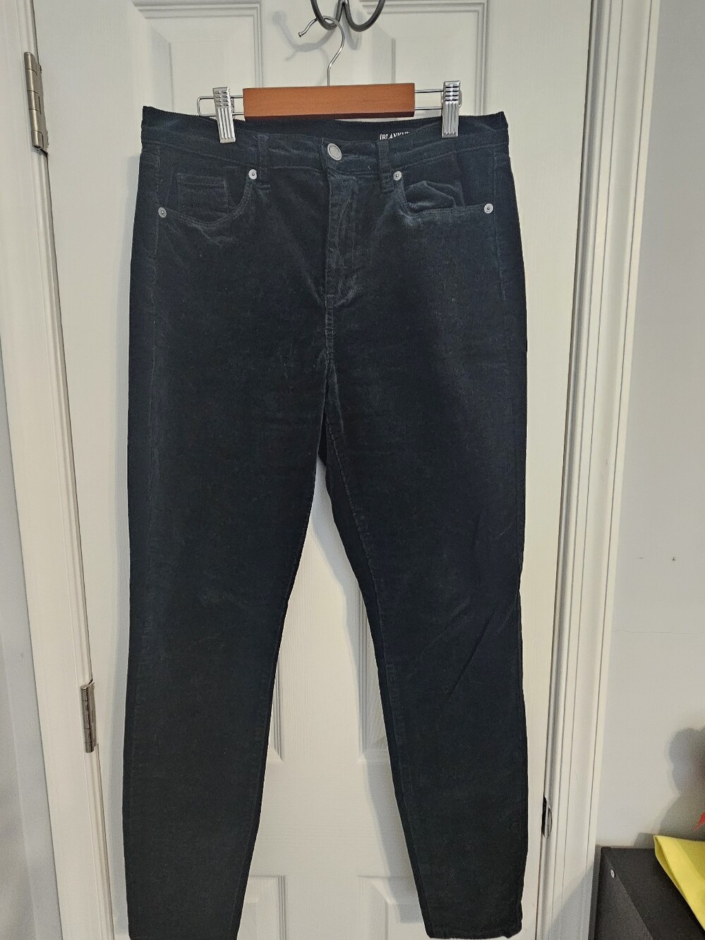 Women's Corduroy Jeans - Classic Slim Fit